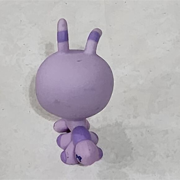 Littlest‎ Pet Shop 1308 Purple Ant Special Edition Insect Bug Lps - Picture 4 of 4